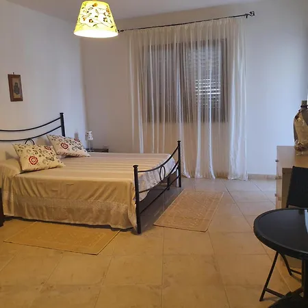 Carla'shouse דירה